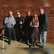 Barnes Light - Acoustic Music Berlin