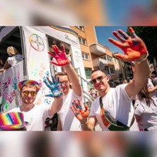 CSD 2026 in Berlin | Leipziger Stra&szlig;e, Bayer Wagen
