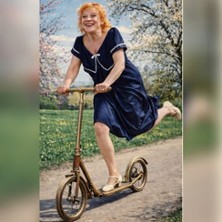 Wenn die Roller wieder flitzen! - Chanson-Nette & Tal Balshai