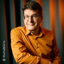 Nils Heinrich - Br&uuml;ckentage in &Uuml;bergangsjacke