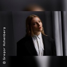 Emma Rawicz | Nica Jazz Club