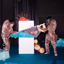 Warten auf Bardot - Volksb&uuml;hne am Rosa-Luxemburg-Platz