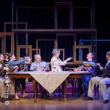 Und was, wenn wir alle zusammenziehen? - a.gon Theater M&uuml;nchen
