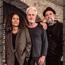 Werner Schmidbauer & Martin K&auml;lberer laden ein: Ami Warning