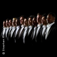 VOCES8 meets Chanticleer