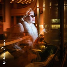 Das kunstseidene M&auml;dchen - D&uuml;sseldorfer Schauspielhaus