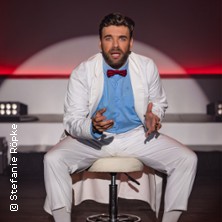 Frauenarzt Dr. L&ouml;chler - Der Arzt aus &bdquo;Herr Doktor, die Kan&uuml;le klemmt!"