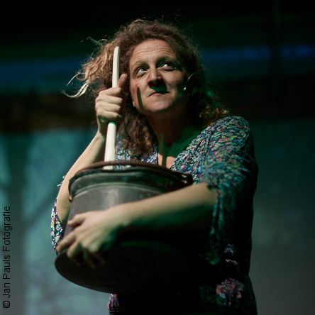 Mutter Anders - Heinz-Hilpert-Theater