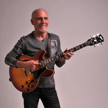 Larry Carlton