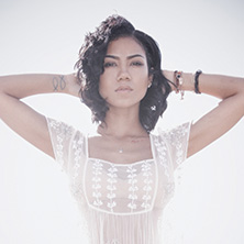 Jhen&eacute; Aiko