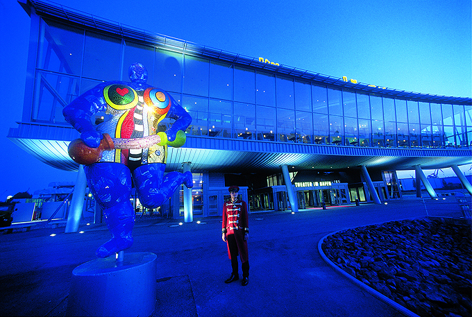 Stage Theater im Hamburger Hafen