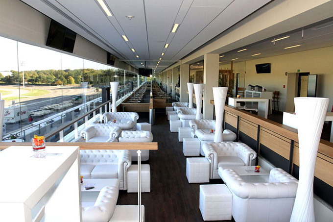 Sulky Lounge