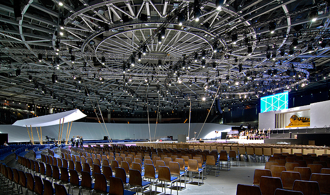 Velodrom - Arena - Saisho Goma Zerremonie